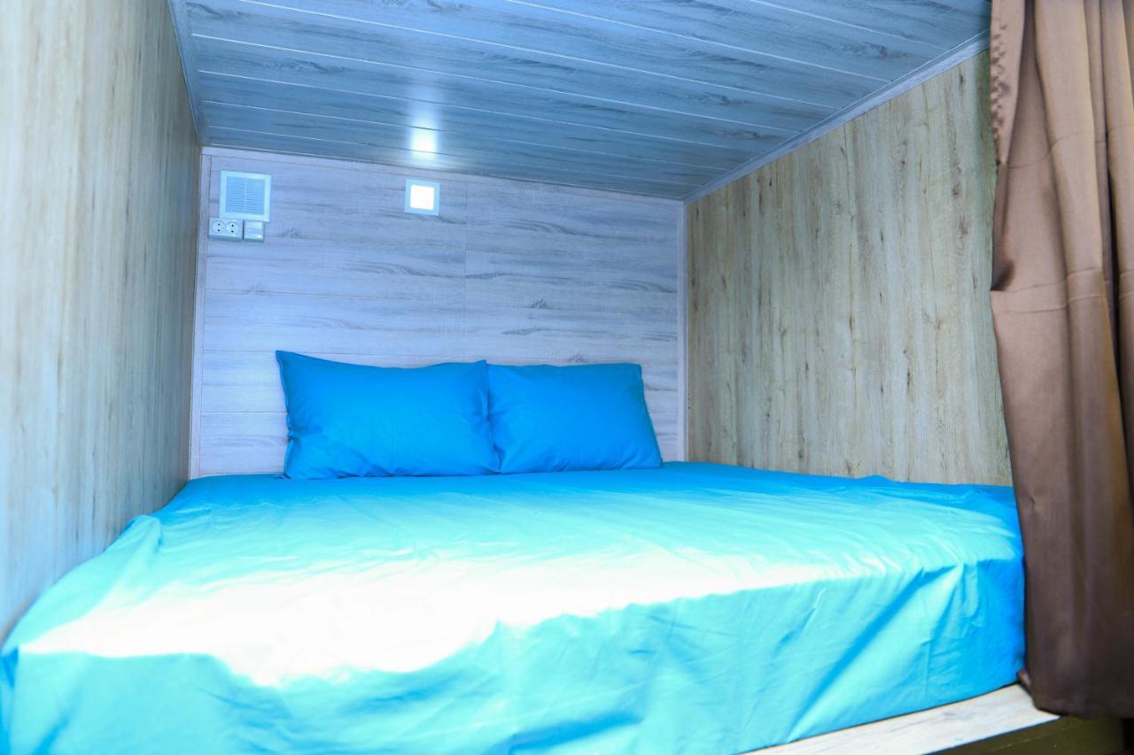 Capsule Hostel カラコル エクステリア 写真