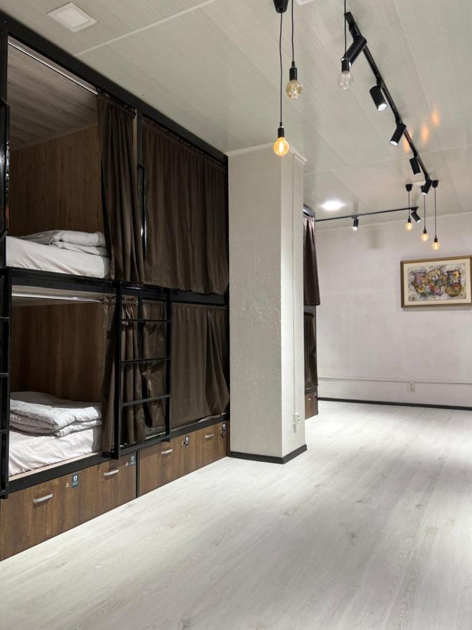 Capsule Hostel カラコル エクステリア 写真